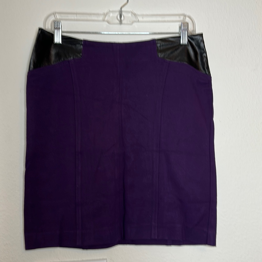 Laundry stretch knit fabric skirt